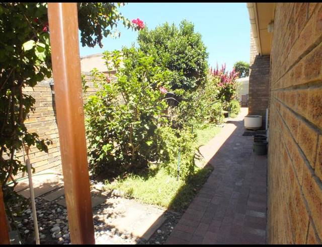 4 BEDROOM HOUSE FOR SALE IN WELWAY PARK EAST